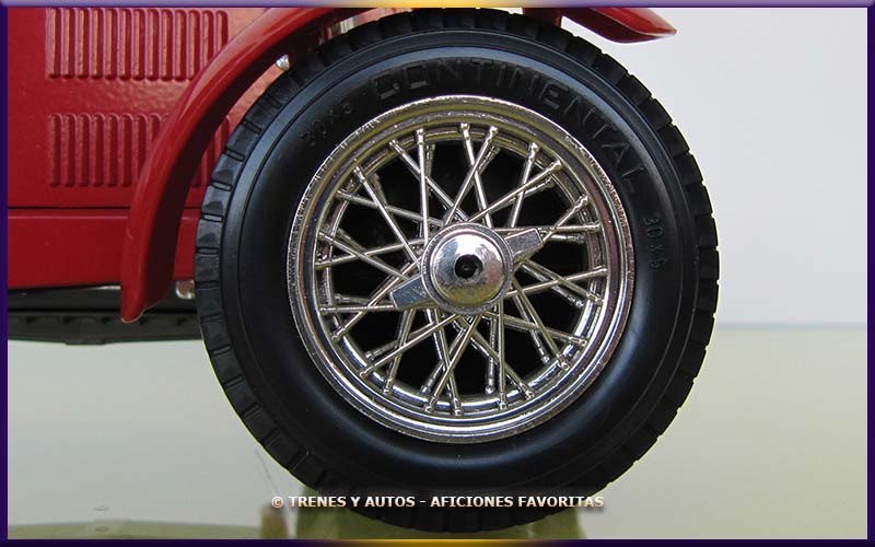 Alfa Romeo 8C 2300 Monza - Bburago 1/18