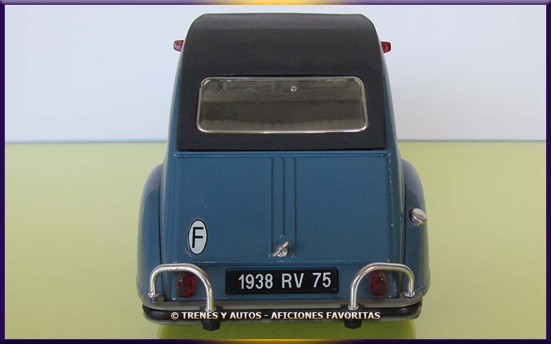 Citroën 2 CV - Solido 1/18