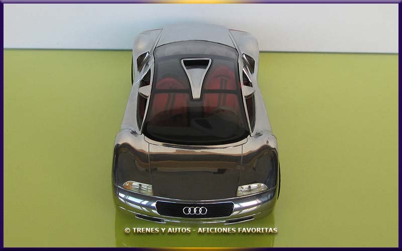 Audi Avus Quattro - Revell 1/18