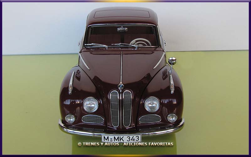 BMW 502 Luxus - Auto Art 1/18