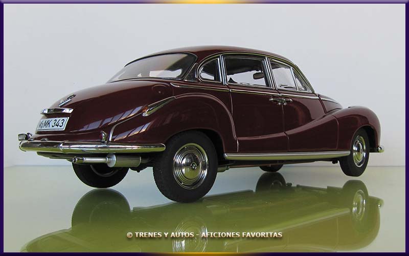 BMW 502 Luxus - Auto Art 1/18