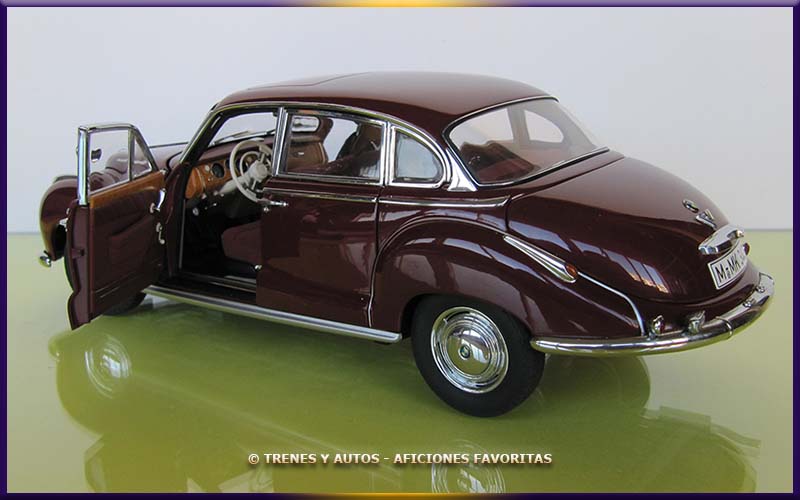 BMW 502 Luxus - Auto Art 1/18