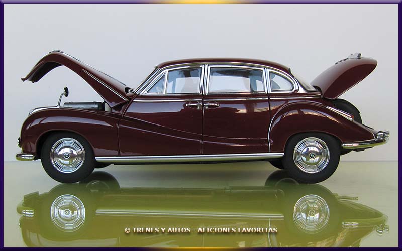 BMW 502 Luxus - Auto Art 1/18