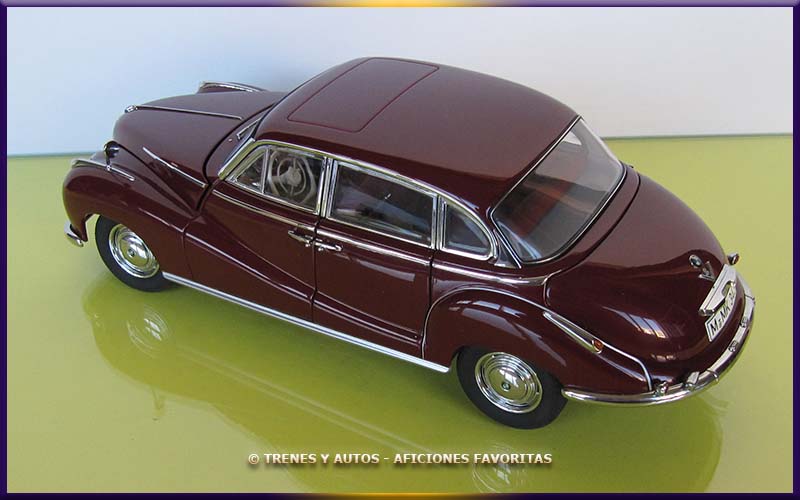 BMW 502 Luxus - Auto Art 1/18