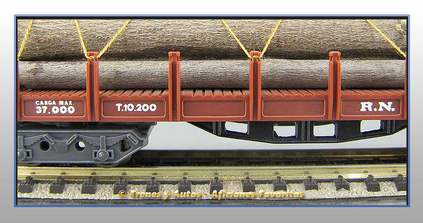 Vagón teleros con troncos T.10.200 Renfe
