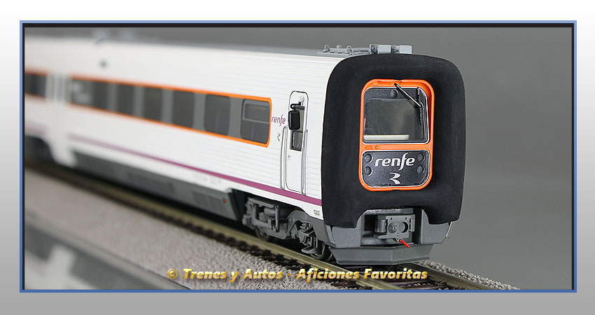 Tren regional diésel Serie 594 TRD "Renfe Operadora" Coche 1ª Clase - Renfe