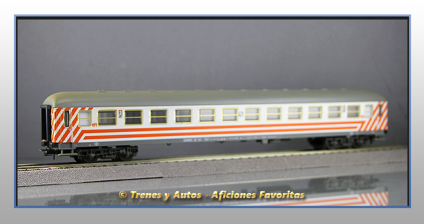 Coche pasajeros Serie 16000 "Regionales" - Renfe