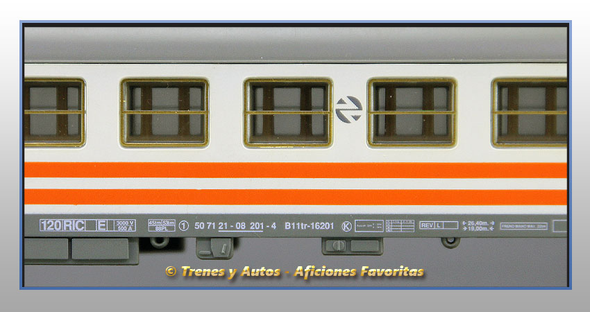 Coche pasajeros Serie 16000 "Regionales" - Renfe