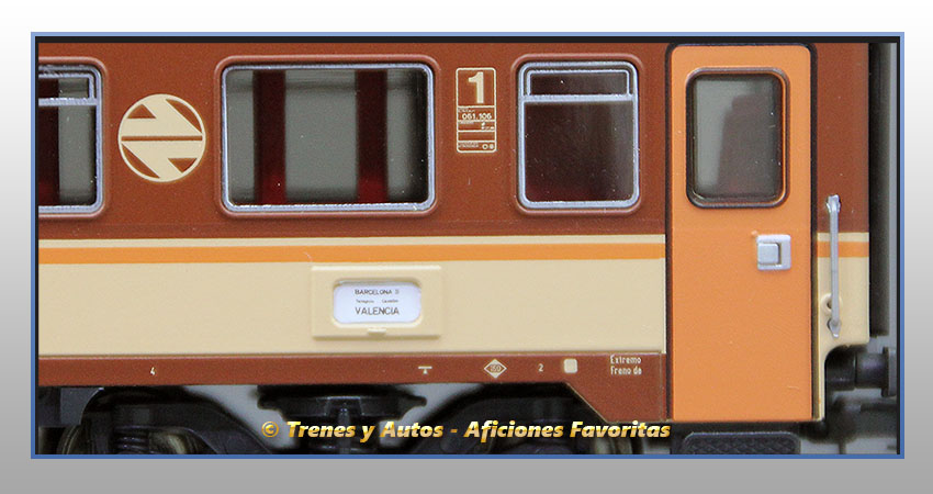 Coche pasajeros Serie 10000 AA-10152 "Estrella" - Renfe