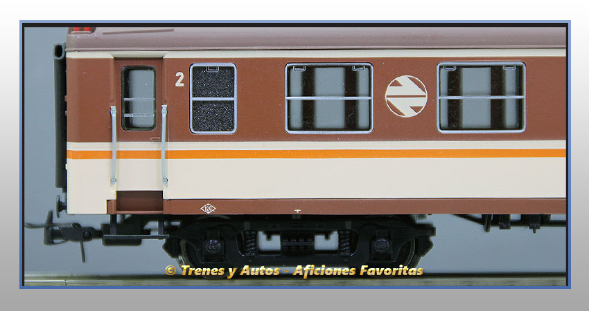 Coche pasajeros Serie 5000 BB1-5297 "Estrella" - Renfe