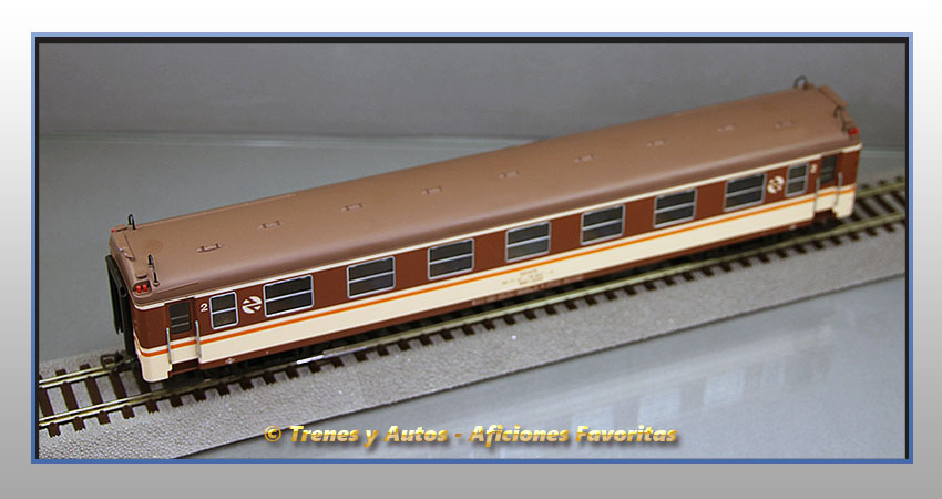 Coche pasajeros Serie 5000 BB1-5245 "Estrella" - Renfe