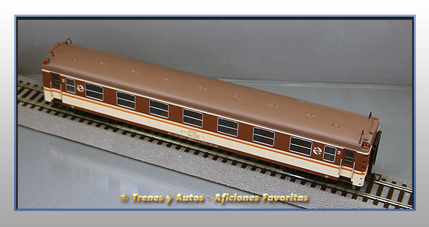 Coche pasajeros Serie 5000 BB1-5245 "Estrella" - Renfe