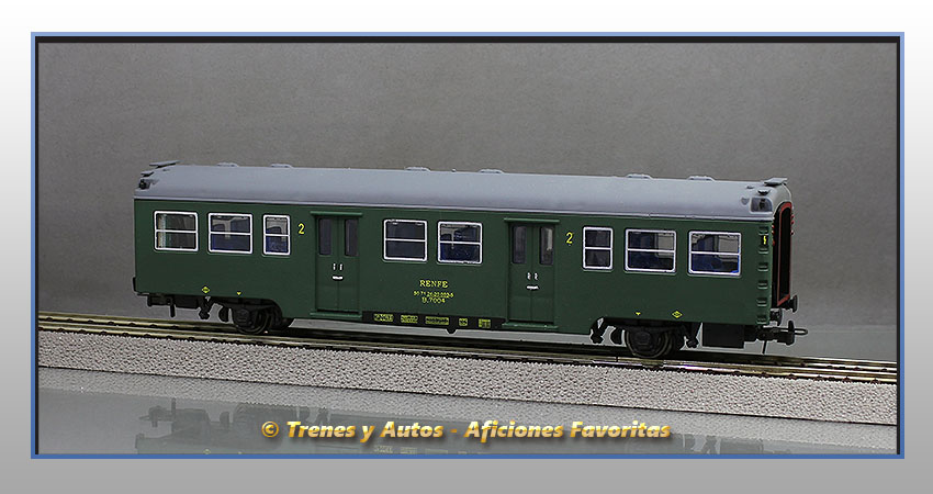 Coche pasajeros Serie 7000 B-7004 "Yenkas" - Renfe