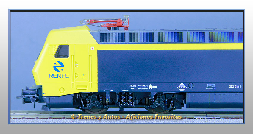 Locomotora eléctrica Serie 252 "TAXI" - Renfe