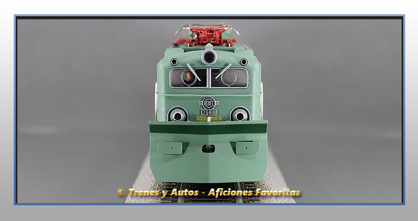 Locomotora eléctrica Serie 276 con quitanieves - Renfe