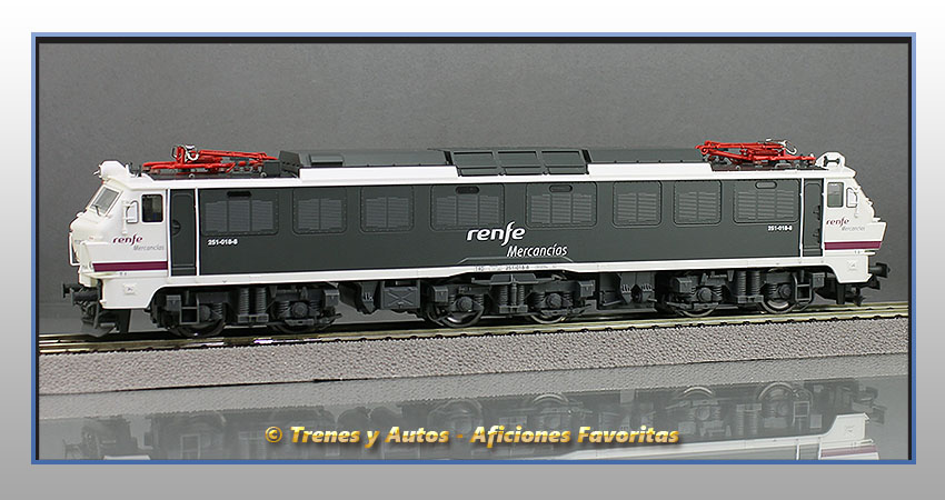 Locomotora eléctrica Serie 251 "Mercancías" - Renfe