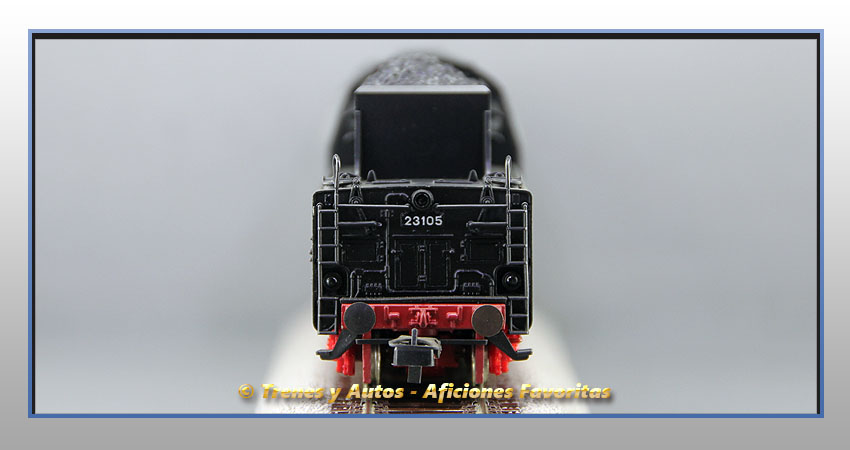 Locomotora vapor con ténder BR-23 - DB