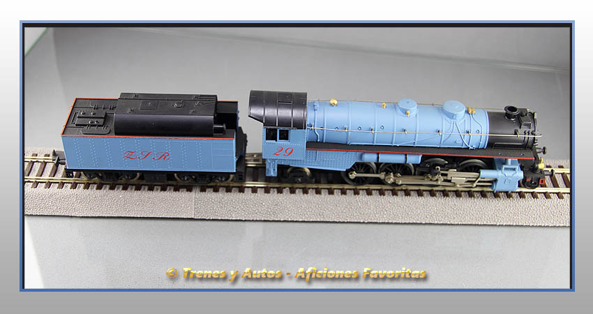 Locomotora vapor ténder BR- 141 R - SNCF