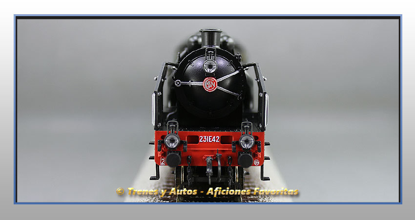 Locomotora vapor con ténder 231 E - SNCF