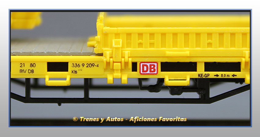 Vagón bordes bajos Tipo Kls con excavadora Atlas - DB