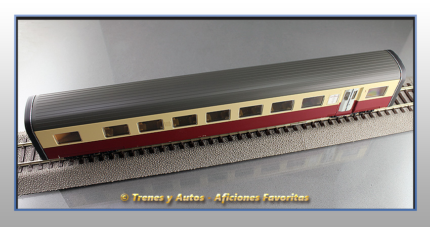 Tren automotor eléctrico Serie RAe TEE II "Gottardo" - SBB - Coche intermedio