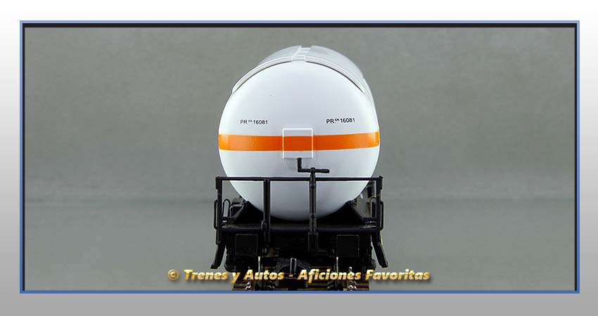 Vagón cisterna gases licuados Tipo PR "Butano S.A." - Renfe