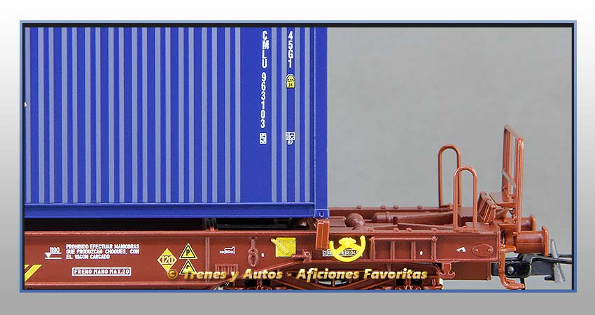 Vagón plataforma Tipo Sdgkkmss con contenedor "Camellia Line" - Renfe