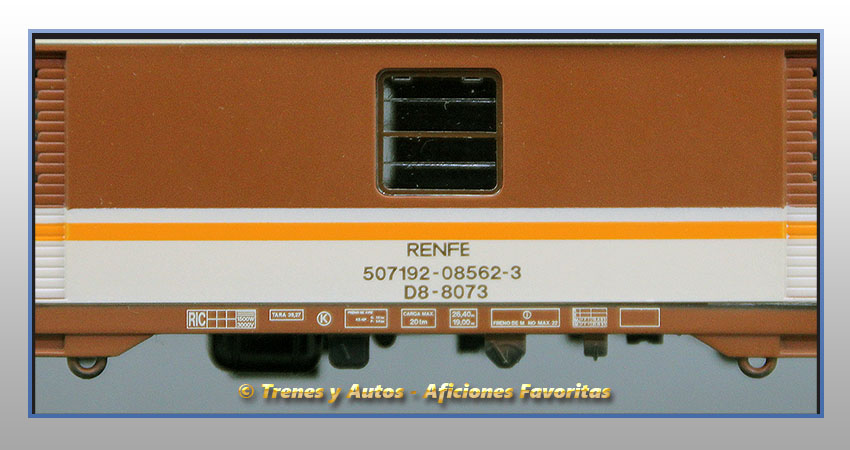 Furgón equipajes Serie 8000 D8-8073 "Estrella" - Renfe