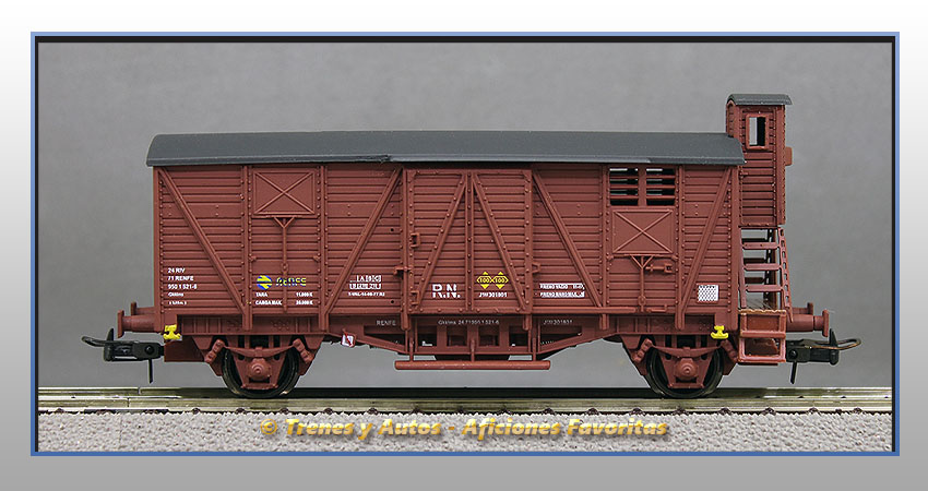 Vagón cerrado Tipo J 300000 con garita elevada (Rojo óxido) - Renfe