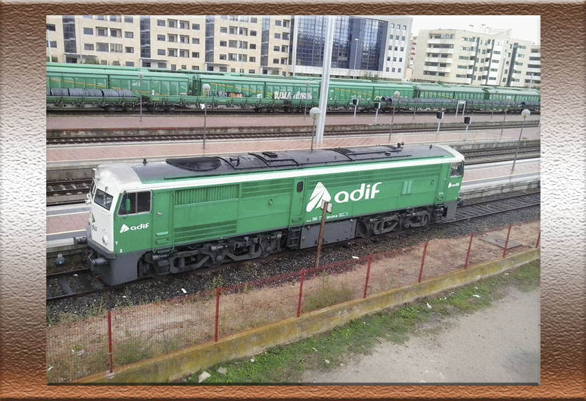 Locomotora diésel Serie 321 - ADIF