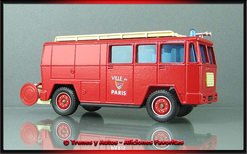 Berliet GAK 17 Furgón Mixto