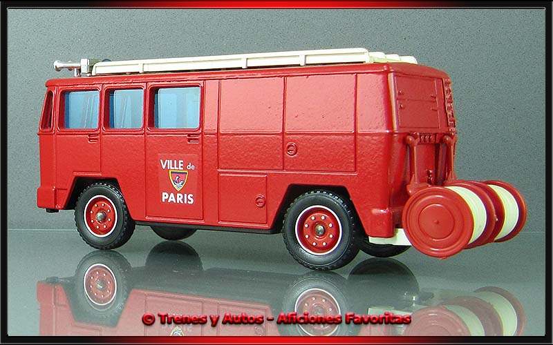 Berliet GAK 17 Furgón Mixto