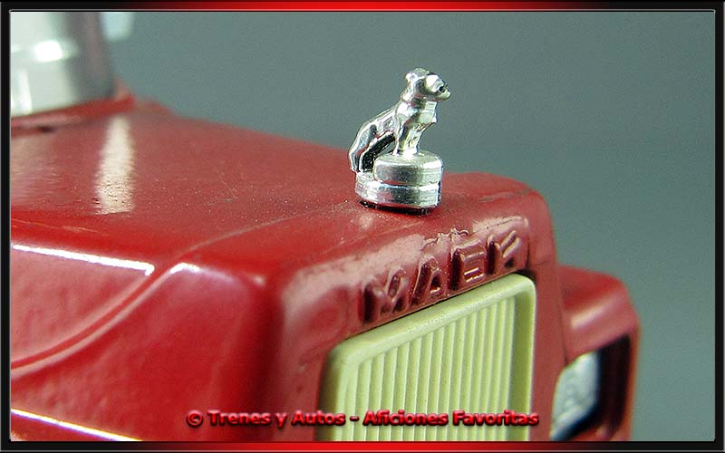 Mack R 600
