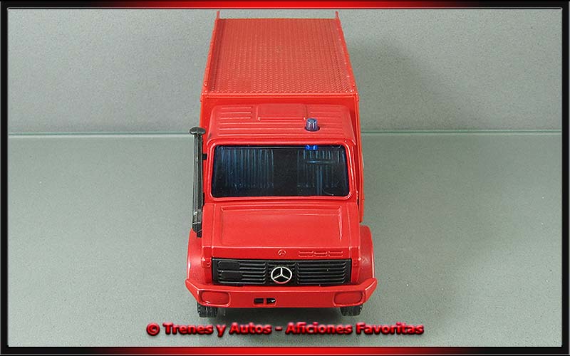 Mercedes Benz Unimog U1300