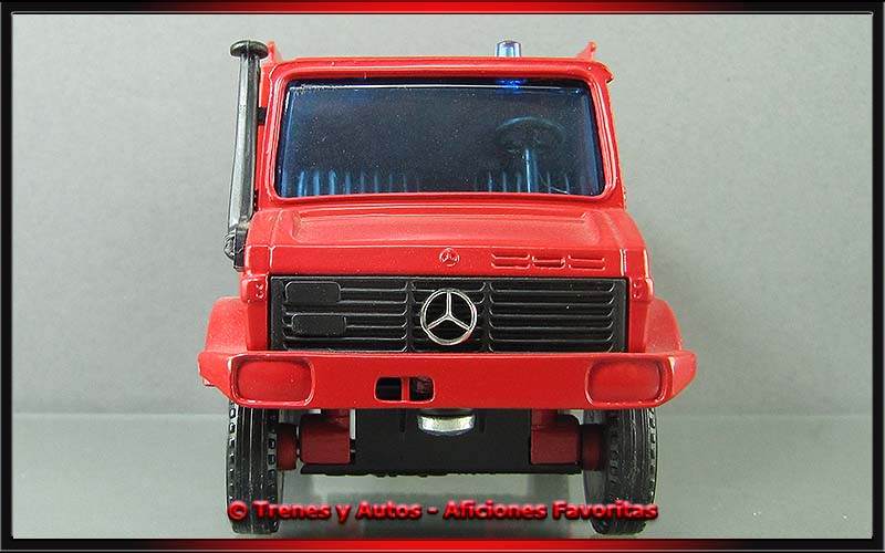 Mercedes Benz Unimog U1300