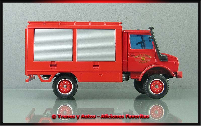 Mercedes Benz Unimog U1300