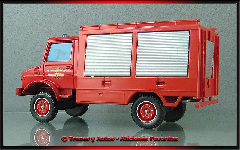 Mercedes Benz Unimog U1300