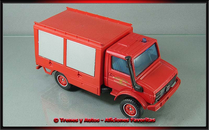 Mercedes Benz Unimog U1300