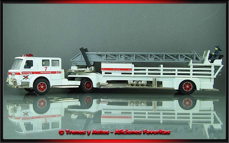 American LaFrance Aerial Ladder