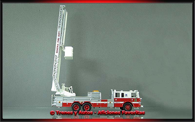 Pierce Bronto Lance Ladder
