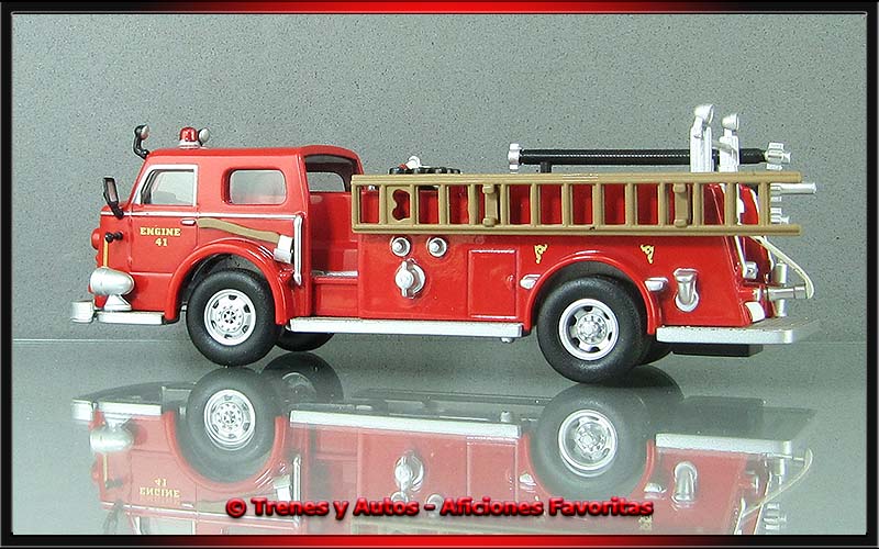American LaFrance 700