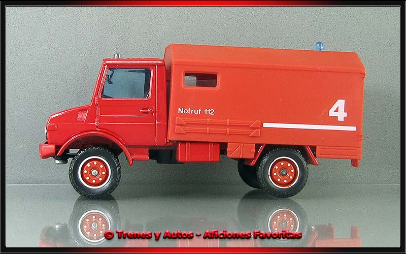 Mercedes Benz Unimog U 1300