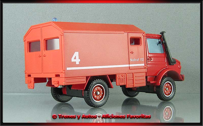 Mercedes Benz Unimog U 1300