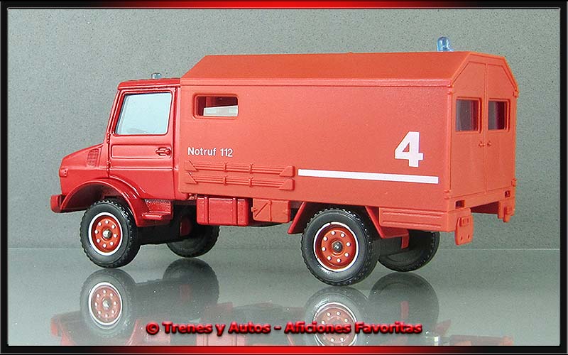 Mercedes Benz Unimog U 1300