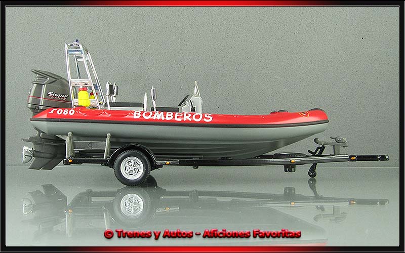 Lancha neumática bomberos