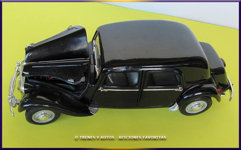 Citroën 15 CV - Maisto 1/18