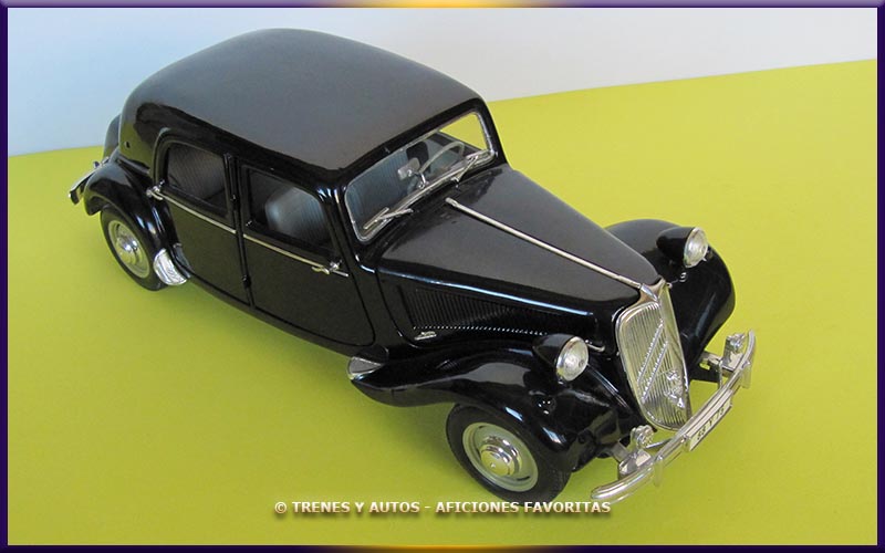 Citroën 15 CV - Maisto 1/18