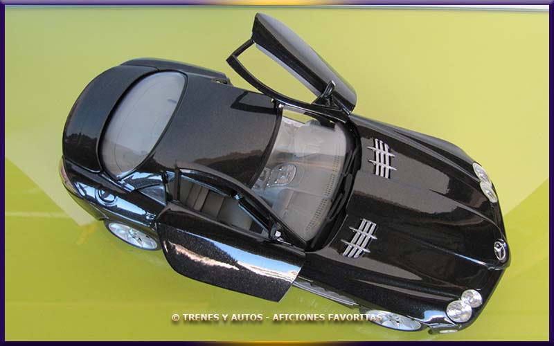 Mercedes Benz SLR McLaren - Maisto1/18