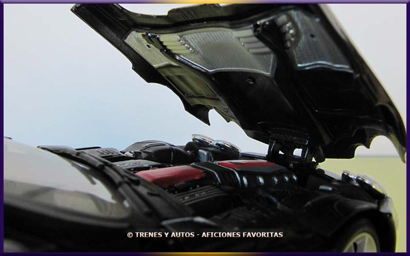Mercedes Benz SLR McLaren - Maisto1/18