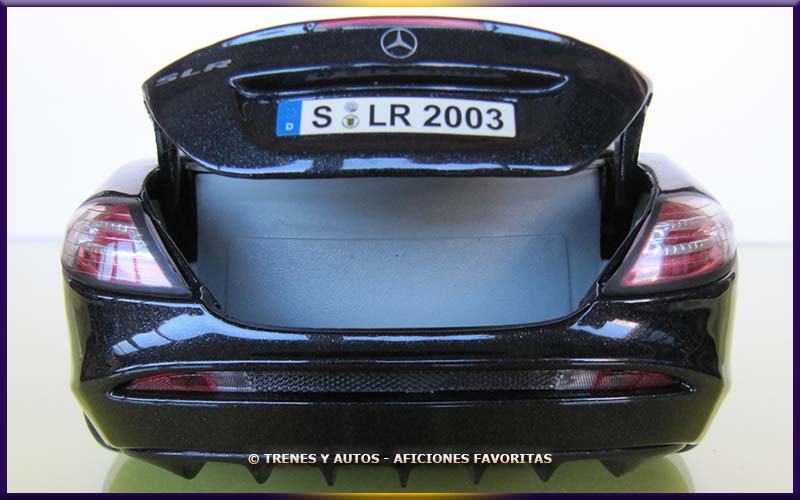 Mercedes Benz SLR McLaren - Maisto1/18